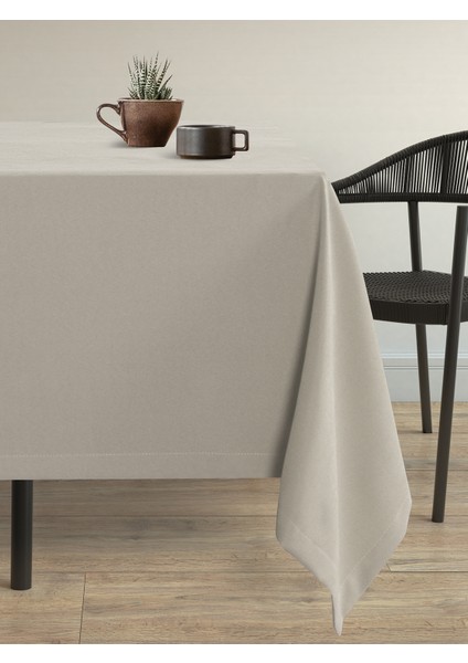Kadife Dokulu Açık Gri Dertsiz Masa Örtüsü