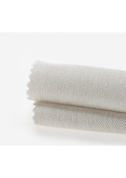 Kadife Dokulu Badem Ezmesi Rengi Dertsiz Masa Örtüsü