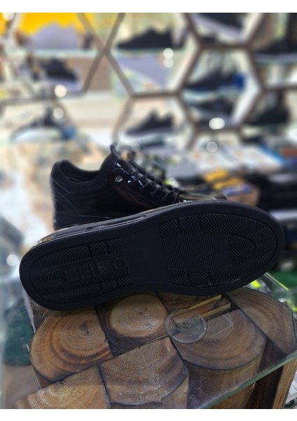 Siyah Rugan Deri Su Geçirmez Comfort Mevsimlik-Kışlık Lastik Bağcık Erkek Sneaker ayakkabı fırsatları