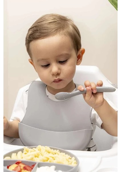 çınar ticaret gri 3’lü silikon yemek seti – önlük + diş kaşıyıcılı kaşık + vakumlu tabak fırsatları