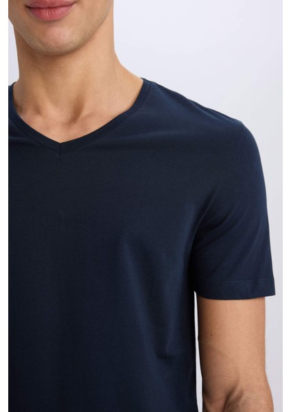 %100 Pamuk Slim Fit Dar Kesim V Yaka Basic Düz Kısa Kollu Beyaz Tişört