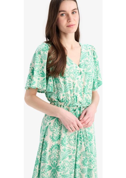 V Yaka Çiçek Desenli Bağcıklı Kısa Kollu Midi Yazlık Elbise