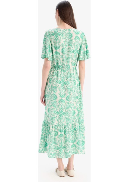 V Yaka Çiçek Desenli Bağcıklı Kısa Kollu Midi Yazlık Elbise