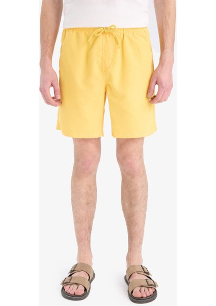 Regular Fit Kısa Boy Cepli File Astarlı Beli Bağcıklı Düz Hafif Kumaş Deniz Şortu