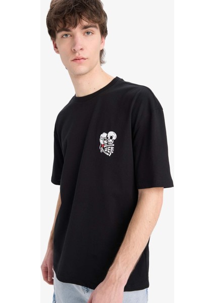 %100 Pamuk Oversize Geniş Kalıp Bisiklet Yaka Sırt Baskılı Kısa Kollu Tişört