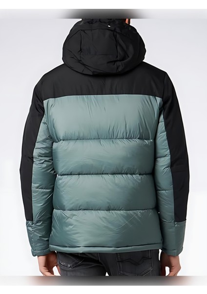 Legacy Outdoor Kapüşonlu Mont, Erkek modelleri