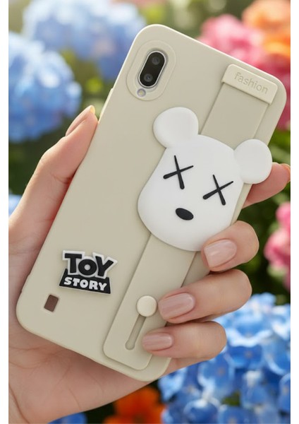 Samsung Galaxy A10 Uyumlu Kılıf Bej Renk 3D Figürlü Darbe Emici Yumuşak Silikon Kapak