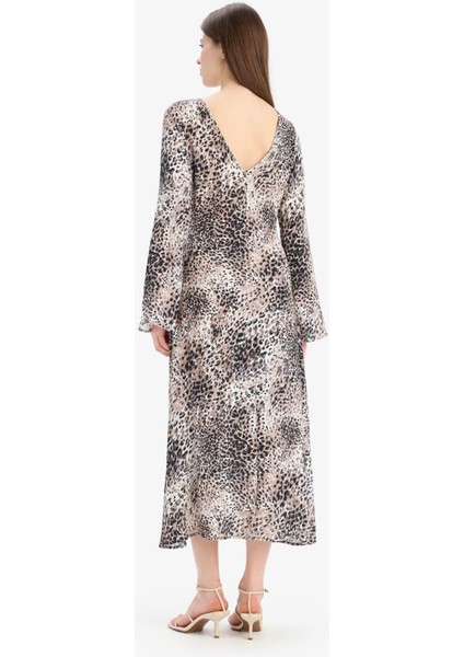 A Kesim Kayık Yaka Leopar Desenli Maroken Uzun Kollu Midi Elbise