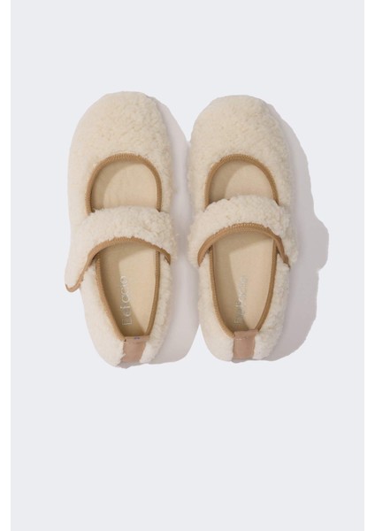 Kadın Düz Taban Tek Bantlı Babet