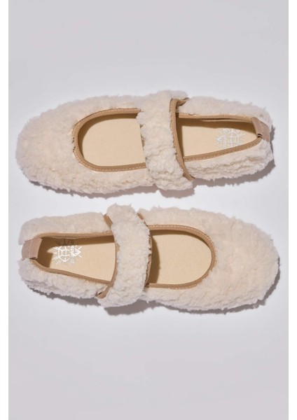 Kadın Düz Taban Tek Bantlı Babet