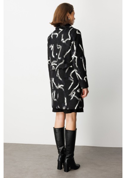 Yakası Broşlu Desenli Kaban 6007-26K indirimleri