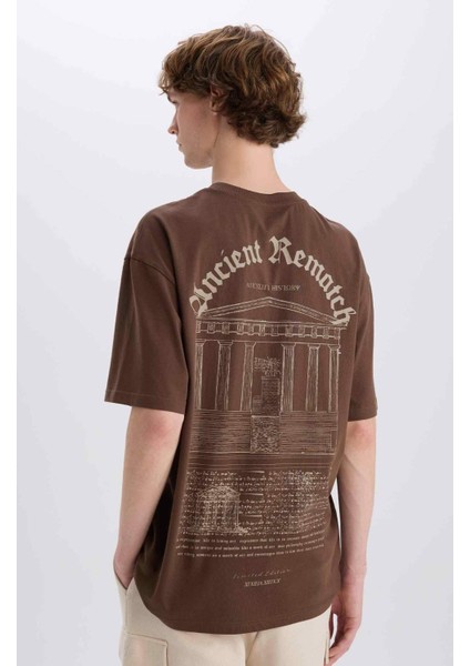 %100 Pamuk Boxy Fit Bisiklet Yaka Sırt Baskılı Kısa Kollu Tişört