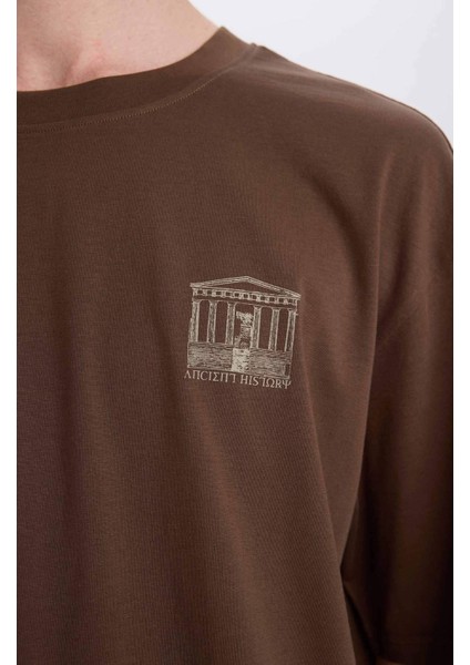 %100 Pamuk Boxy Fit Bisiklet Yaka Sırt Baskılı Kısa Kollu Tişört