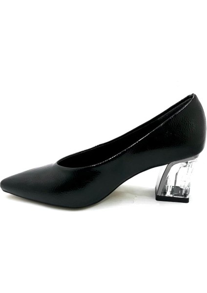 298076 Siyah Rugan Kadın Günlük Ayakkabı fiyatları