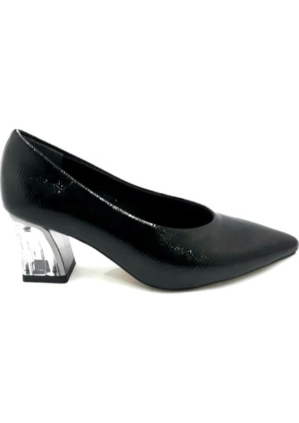 298076 Siyah Rugan Kadın Günlük Ayakkabı modelleri