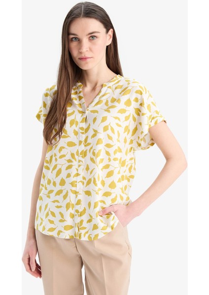 Regular Fit Apaş Yaka Desenli Kısa Kollu Gömlek I6173AZ25SM