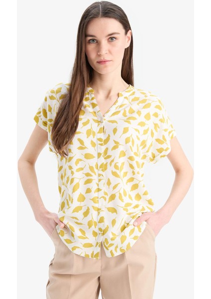 Regular Fit Apaş Yaka Desenli Kısa Kollu Gömlek I6173AZ25SM