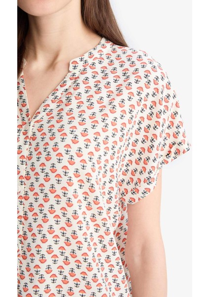 Regular Fit Apaş Yaka Desenli Kısa Kollu Gömlek