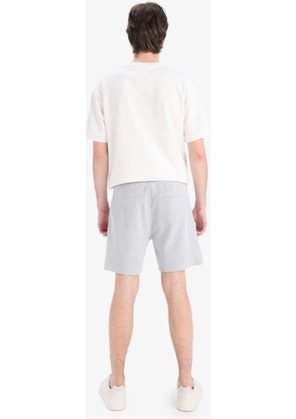 Slim Fit Dar Kesim Dar Paça Şort