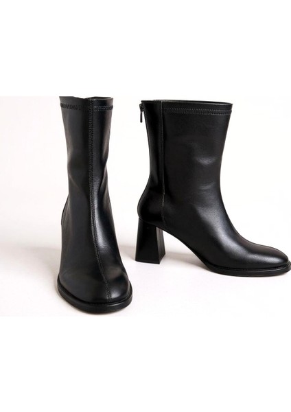 Siyah Deri Kalın Topuklu Arkada Fermuarlı Kadın Bot modelleri