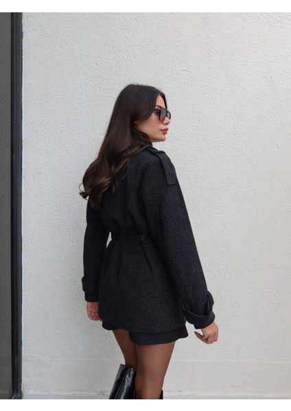 Kol Apolet Bağlamalı Kısa Kaşe Kaban indirimleri