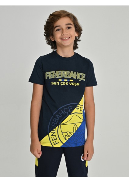 Çocuk Trıbun Fenerbahçe Sen Çok Yaşa