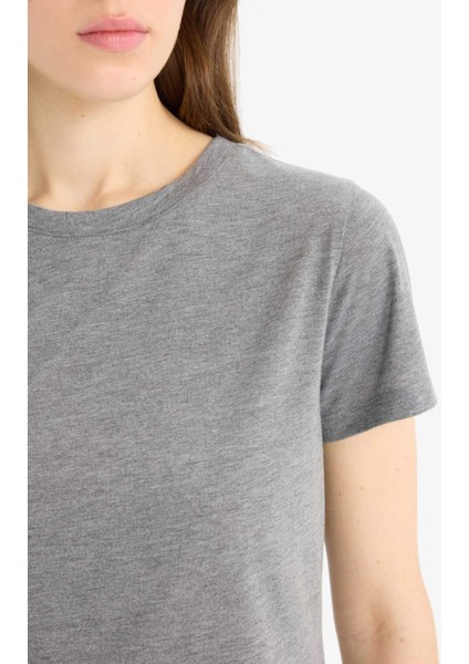 Regular Fit Bisiklet Yaka Basic Düz Kısa Kollu Tişört W7299AZ25SP