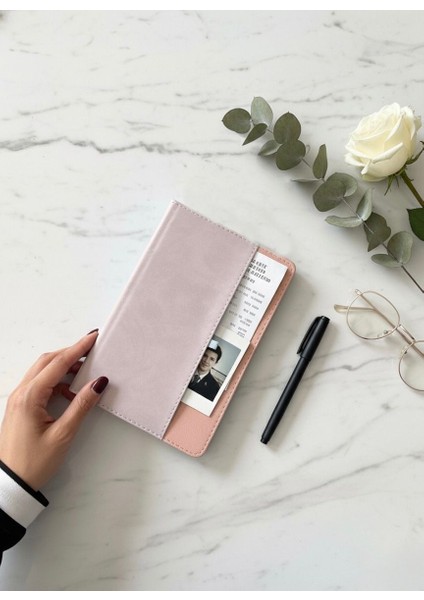 Atakids Lizy Velur Desen Yandan Cepli Çizgili Tarihsiz Ajanda – 112 Yaprak (13×21 Cm) fiyatları