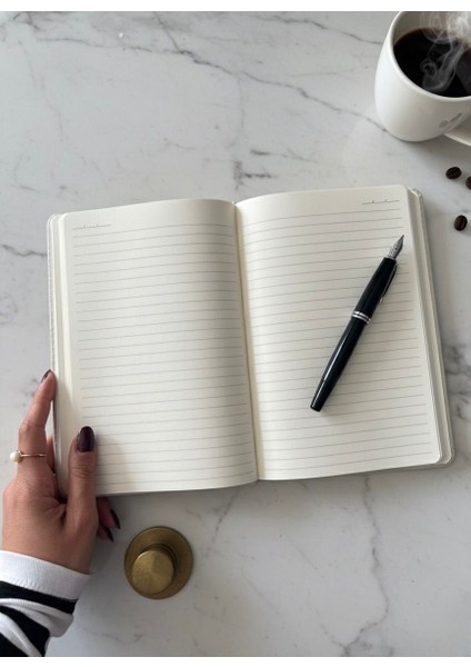 Atakids Lizy Velur Desen Yandan Cepli Çizgili Tarihsiz Ajanda – 112 Yaprak (13×21 Cm) fırsatları