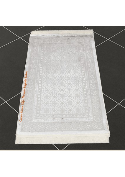 Kişiye Özel Nakış Işlemeli Saf Ipek Kadife Kumaştan Beyaz Renk Hediyelik Seccade fiyatları