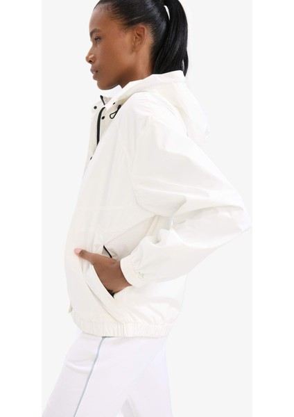 Su İtici Regular Fit Kapüşonlu Cepli Mevsimlik Baharlık Yağmurluk C4949AX25AU