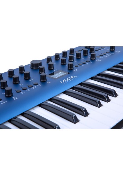 COBALT8X / 61 Tuş / 8-Voice Extended Virtual Analog Synthesizer modelleri