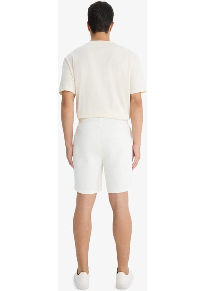 Regular Fit Dokulu Waffle Şort