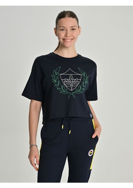 Kadın Kolej Çelenk Logolu Tshırt