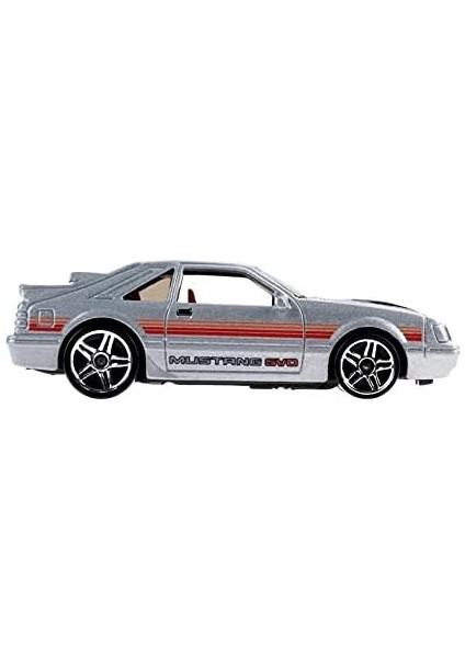 1:64 Tekli Arabalar 2023 025/250 Hw The '80S '84 Mustang Svo fiyatları