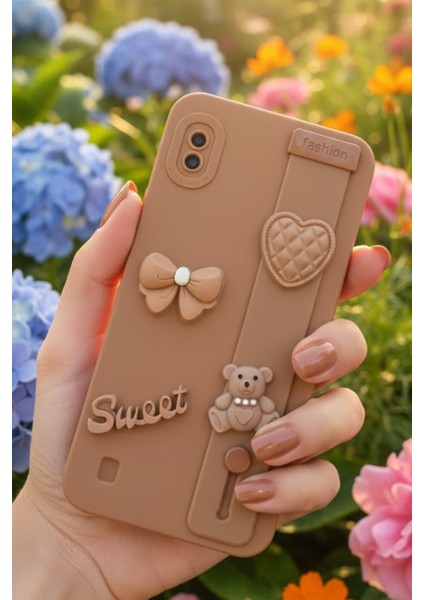 Samsung Galaxy A10 Uyumlu Kılıf Kahverengi Renk 3D Figürlü Darbe Emici Yumuşak Silikon Kapak