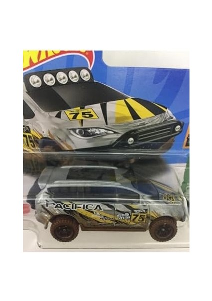 Chrysler Pacifica Mud STUDS-2023