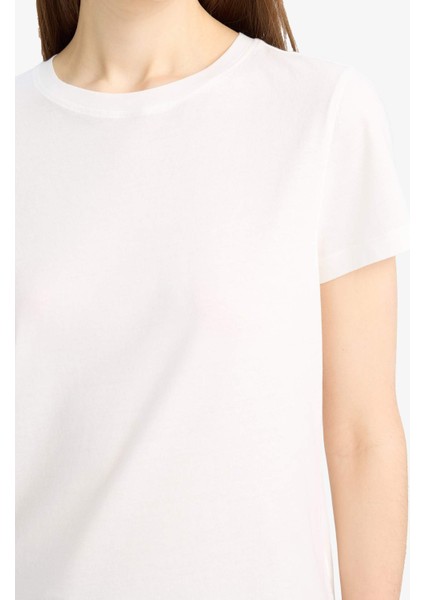 Regular Fit Bisiklet Yaka Basic Düz Penye Kısa Kollu Tişört