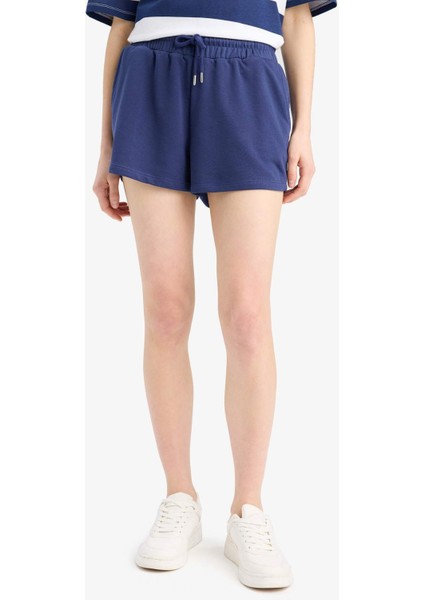 Regular Fit Beli Bağcıklı Normal Bel Düz Paça Şort C7600AX25SM