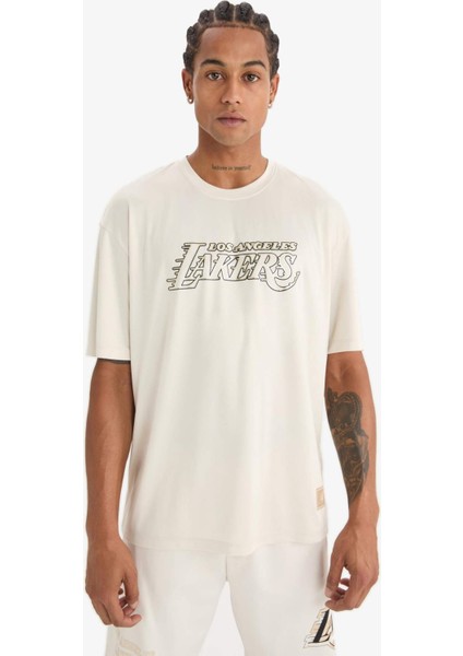 Fit NBA Los Angeles Lakers Oversize Geniş Kalıp Bisiklet Yaka Sırt Baskılı Kısa Kollu Tişört