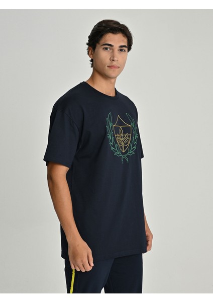 Erkek Kolej Çelenk Logolu Tshırt modelleri