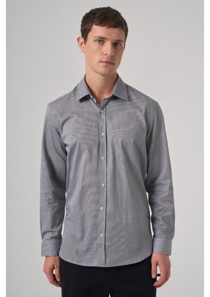 Erkek Siyah Pamuk Trend Çizgili Regular Fit Sert Yaka Gömlek fiyatları