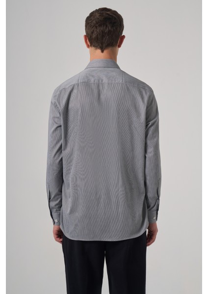 Erkek Siyah Pamuk Trend Çizgili Regular Fit Sert Yaka Gömlek indirimleri