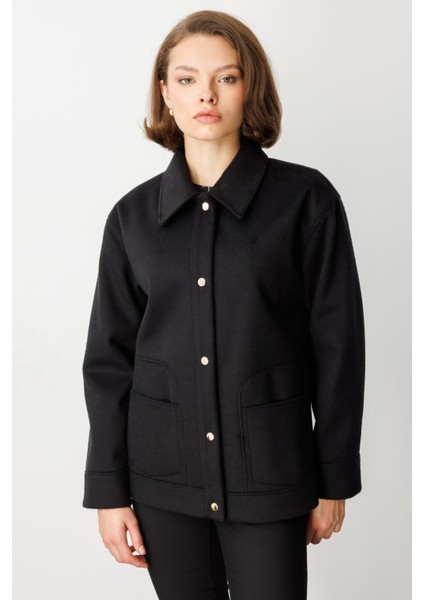 Kadın Torba Cepli Kısa Kaşe Mont 6087 Siyah