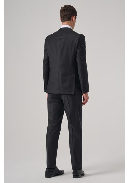 Erkek Lacivert Yünlü Trend Düz Slim Fit Sivri Yaka Takım Elbise indirimleri