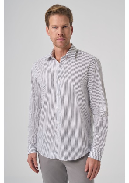 Erkek Siyah Pamuk Trend Çizgili Dynamic Fit Sert Yaka Gömlek