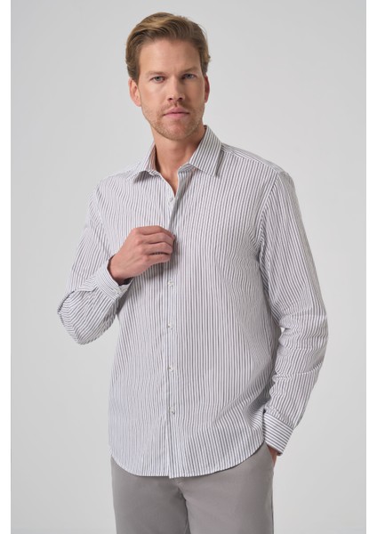 Erkek Siyah Pamuk Trend Çizgili Dynamic Fit Sert Yaka Gömlek modelleri