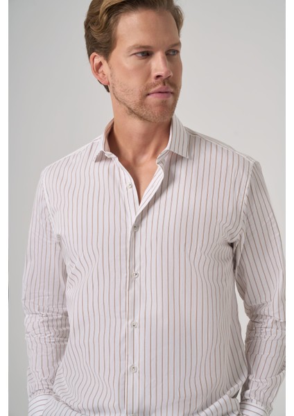 Erkek Bej Pamuk Trend Çizgili Slim Fit Yarım Italyan Yaka Gömlek modelleri