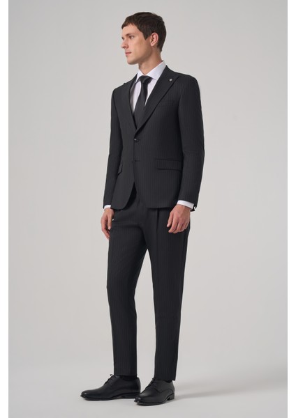 Erkek Siyah Yünlü Trend Çizgili Slim Fit Sivri Yaka Takım Elbise fırsatları