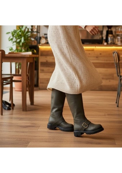 Haki Mat Deri Tokalı Kadın Çizme fiyatları
